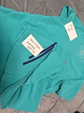Figs Teal Scrub Set